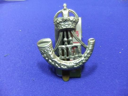 Durham light infantry regiment army military cap badge