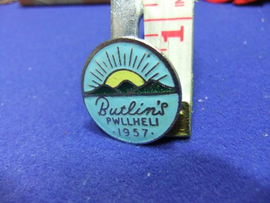 butlins holiday camp badge pwllheli 1957 pass member souvenir