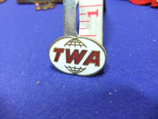 Twa trans world airlines airways badge aviation advert advertising crew staff souvenir