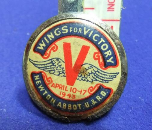 ww2 tin badge wings for victory V newton abbot 1943 home front air force appeal
