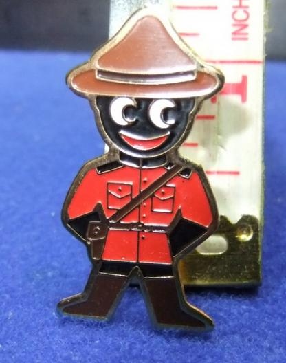 robertsons golly badge brooch canadian mountie 1980s pointed feet