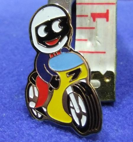 robertsons golly badge brooch motor cycle motorcyclist 1980s