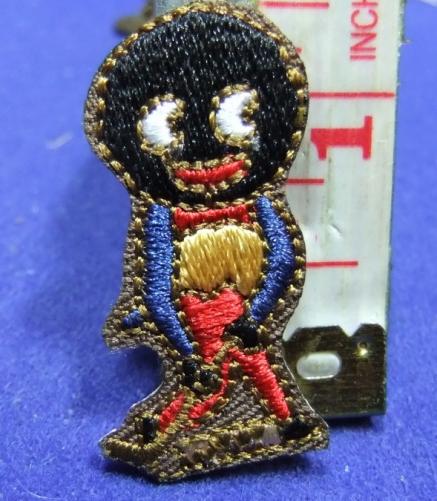 Robertsons golly patch badge hockey player NON robertson