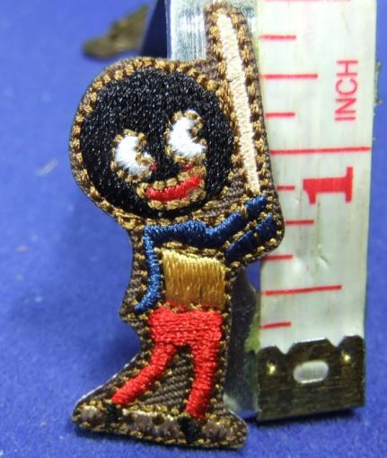 Robertsons golly patch badge cricket player NON robertson