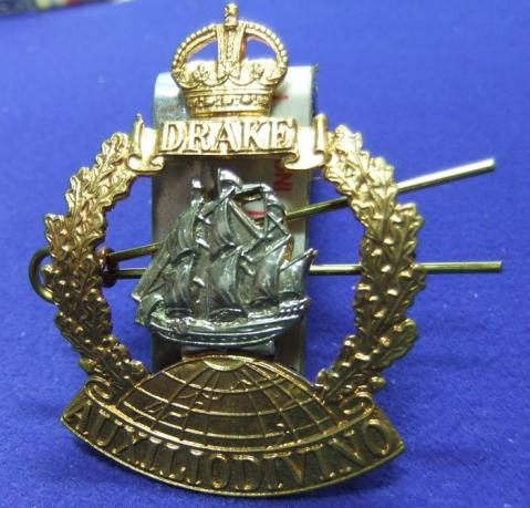 cap badge Royal Naval Division Drake Battalion R N navy Division