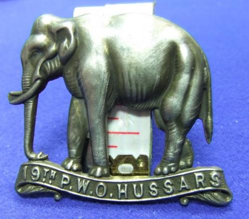 military army cap badge 19th P.W.O. Hussars ,,