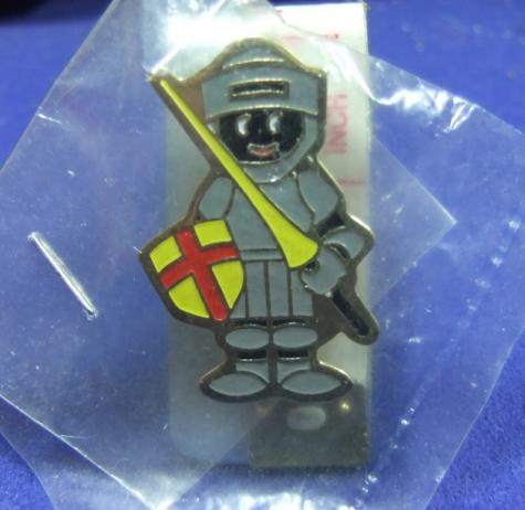 Robertsons golly badge 1996 set Knight