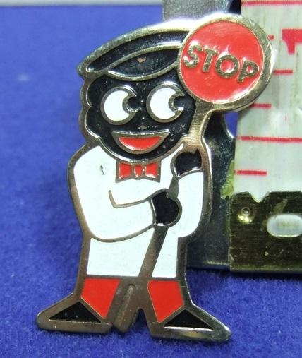 Robertson Golly Lollipopman badge 1980s