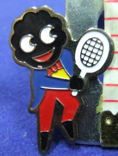 Robertson Golly Tennis Player badge 1980s  2 spaces