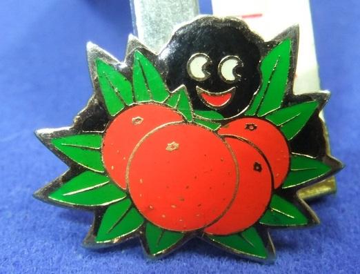 Robertsons Golly fruit oranges orange badge 1980s