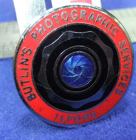 butlins ilford photographic services  badge staff 1950s 60s