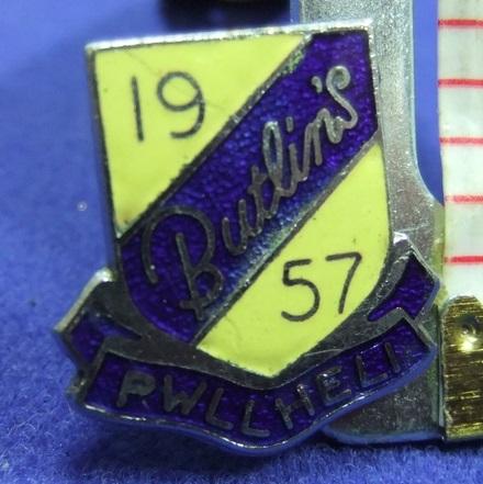Butlins holiday camp badge pwllheli 1957