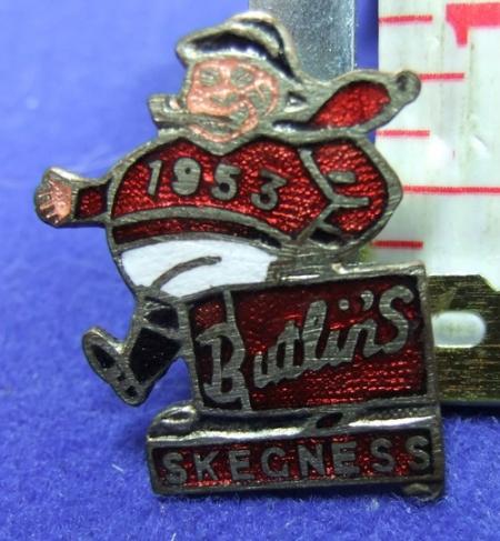 Butlins holiday camp badge skegness 1953