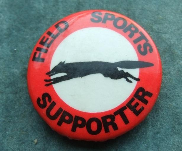 Field Sports Supporter Hunt Hunting Tin Badge
