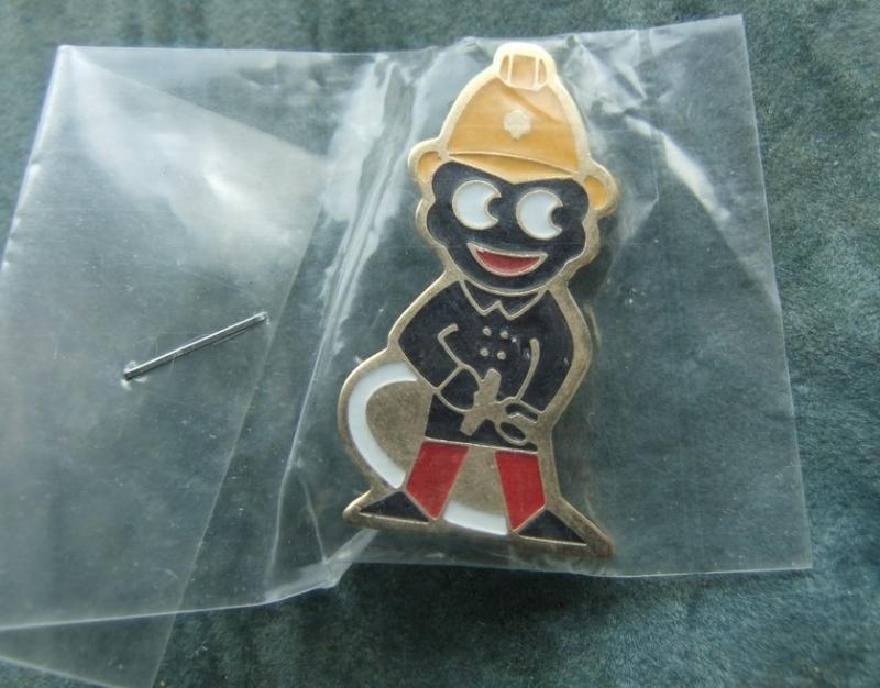 Robertsons golly badge brooch fireman short nozzle