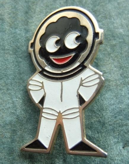 Robertsons golly badge brooch Astronaut Spaceman 1980s