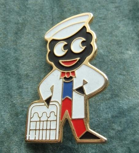 Robertsons golly badge brooch Milkman 1980s