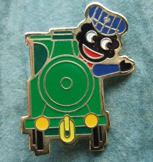 Robertsons Golly badge train engine driver badge yellow green 1980s