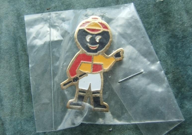 Robertsons golly badge brooch jockey 1990s