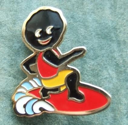 Robertsons golly badge brooch surfer 1990s