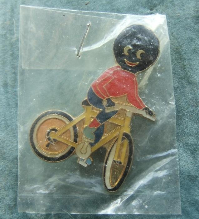 Robertsons jam golly badge cyclist 1993 94 large acrylic V