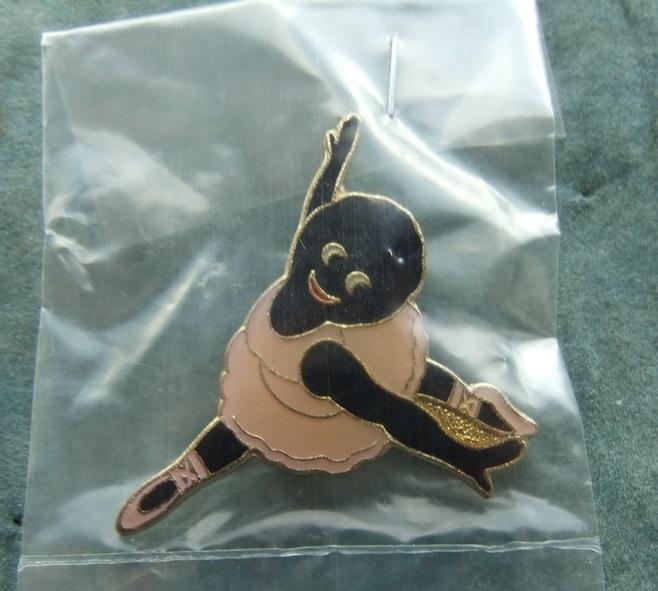 Robertsons golly badge ballet dancer 1993 94 large acrylic