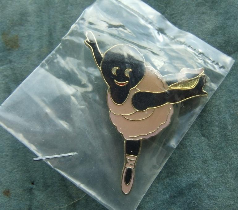 Robertsons golly badge ballet dancer 1993 94 large acrylic