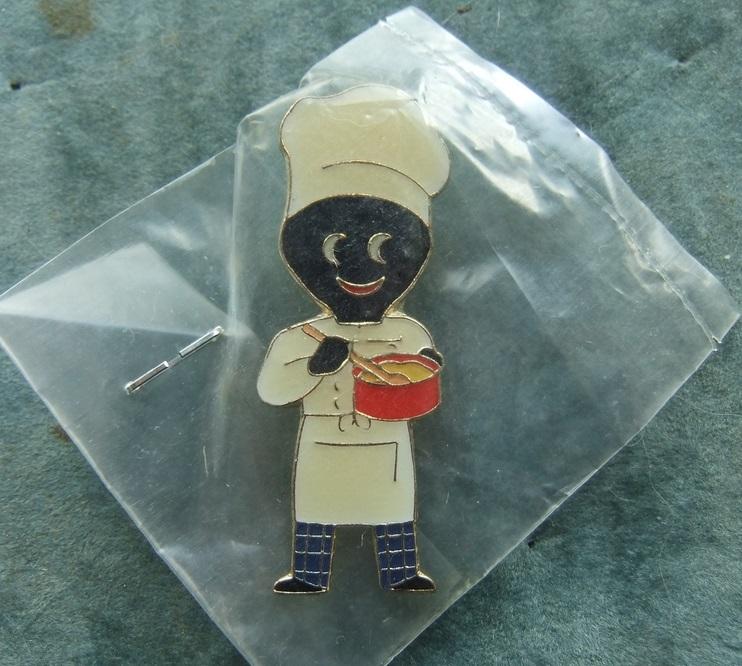 Robertsons golly badge CHEF 193 94 large acrylic THIN