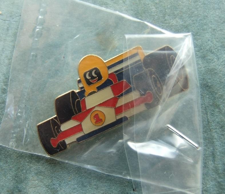 Robertsons golly badge Racing Driver 1993 94 large acrylic