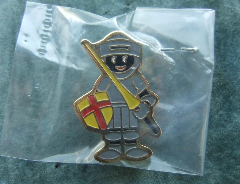 Robertsons golly badge 1996 set Knight