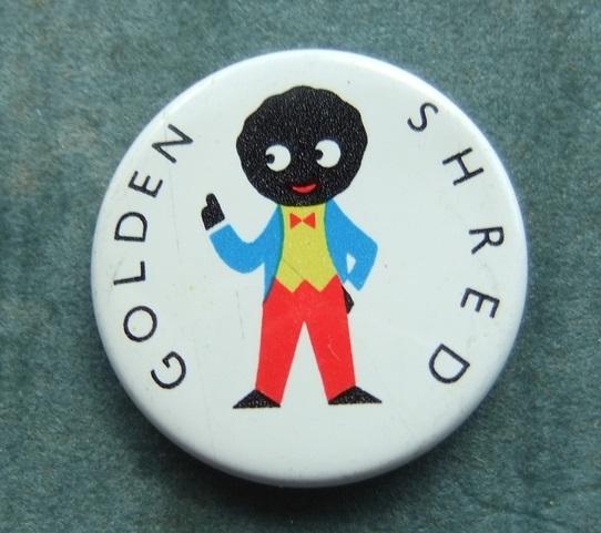 Robertsons Golly Golden Shred Tin Badge 1970s Lithograph