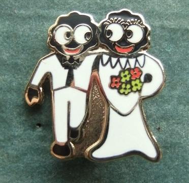 Golly Bride & Groom Badge Non Robertsons issue