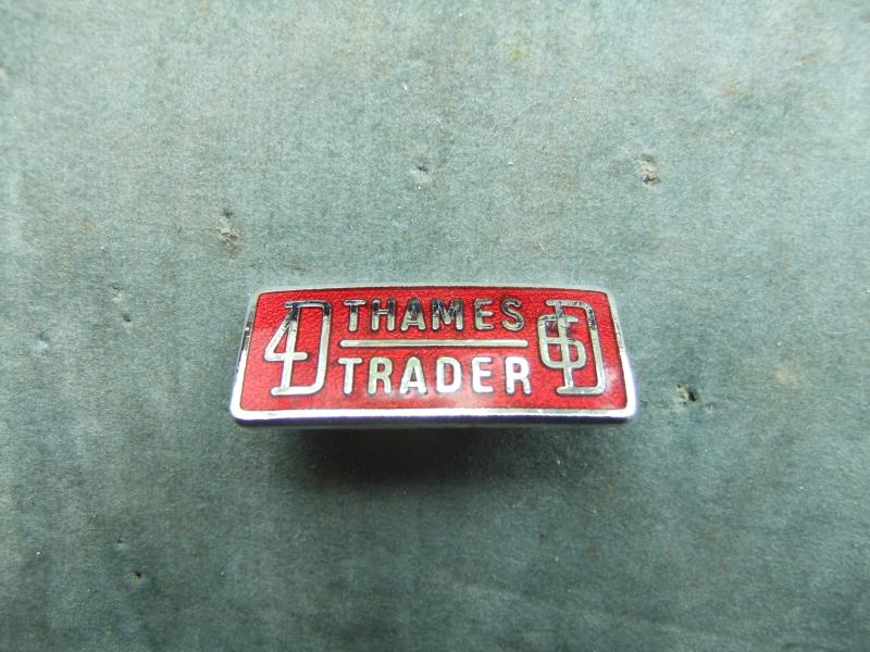 Ford Thames Trader Badge 4D 6D Fordson Tractor Truck