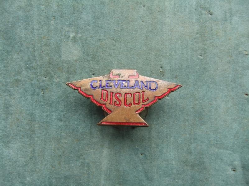 Cleveland Discol Petrol Gasoline badge 1930s