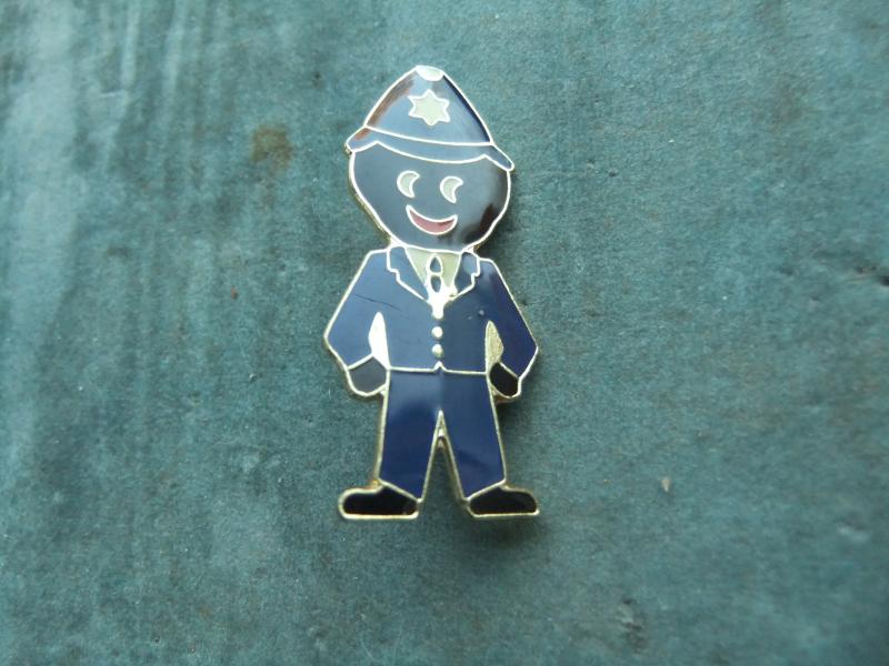 Robertsons golly badge Policeman 1993 94 large acrylic