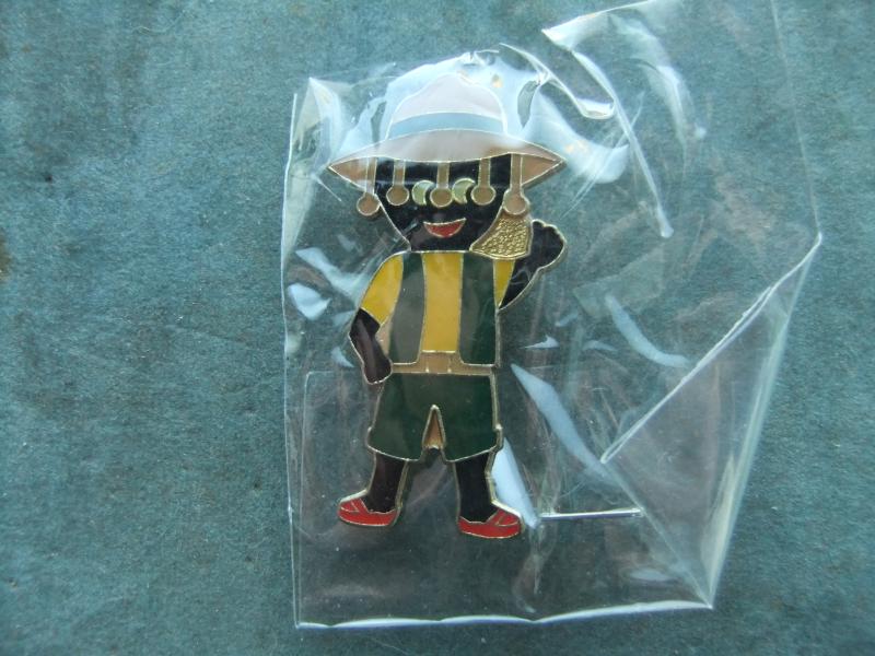 Robertsons golly badge australian 1993 94 large